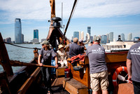 01 NYC - Sailing to East River 2016