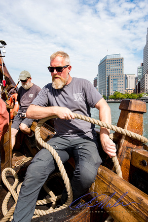 12 NYC - Sailing to East River 2016